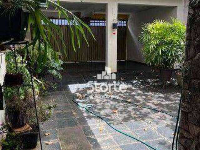 Casa com 4 dormitórios à venda, 400 m² por R$ 1.800.000,00 - Martins - Uberlândia/MG