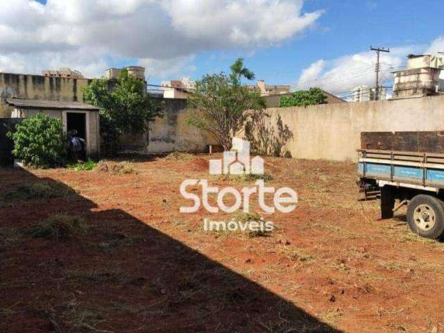 Terreno à venda, 398,20m² por R$ 450.000 - Saraiva - Uberlândia/MG