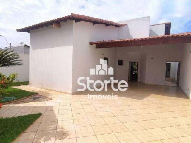 Casa com 4 dormitórios à venda, 201 m² por R$ 750.000,00 - Cidade Jardim - Uberlândia/MG