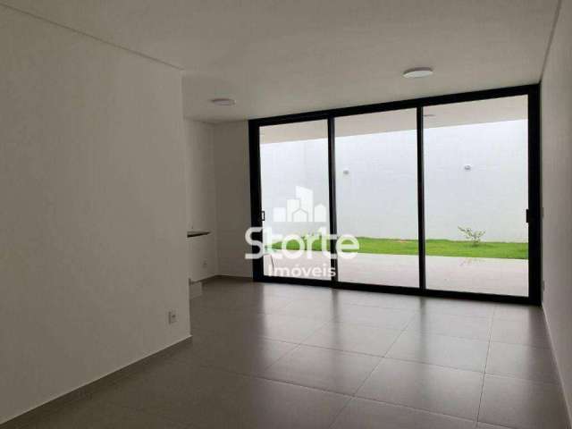 Casa com 3 dormitórios à venda, 156 m² por R$ 900.000,00 - Jardim Karaíba - Uberlândia/MG