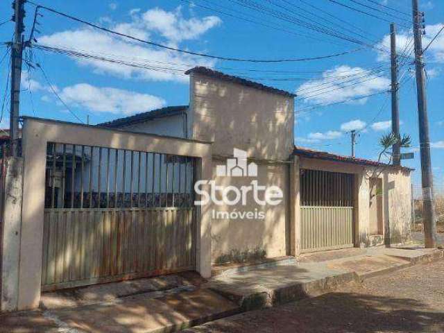 Casa com 2 dormitórios à venda, 180 m² por R$ 250.000,00 - Conjunto Alvorada - Uberlândia/MG