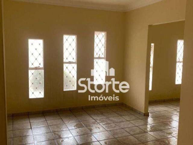 Casa com 3 dormitórios à venda, 200 m² por R$ 950.000,00 - Santa Mônica - Uberlândia/MG