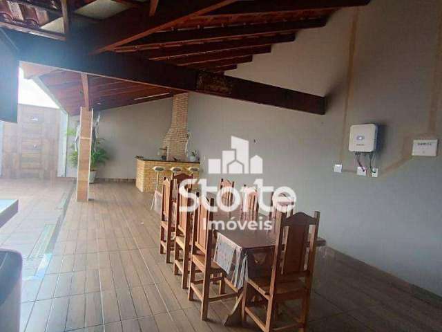 Casa com 3 dormitórios à venda, 200 m² por R$ 490.000,00 - Santa Rosa - Uberlândia/MG