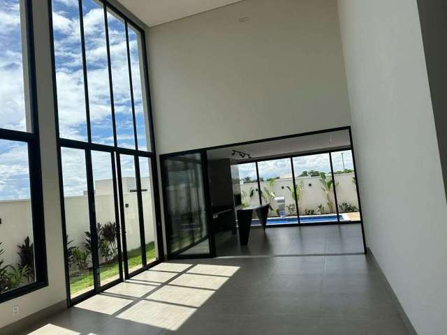 Excelente casa com 4 dormitórios à venda, 300 m² por R$ 2.700.000 - Condomínio Alphaville 1 - Granja Marileusa - Uberlândia/MG