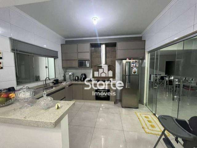 Casa com 3 dormitórios à venda, 190 m² por R$ 720.000,00 - Planalto - Uberlândia/MG