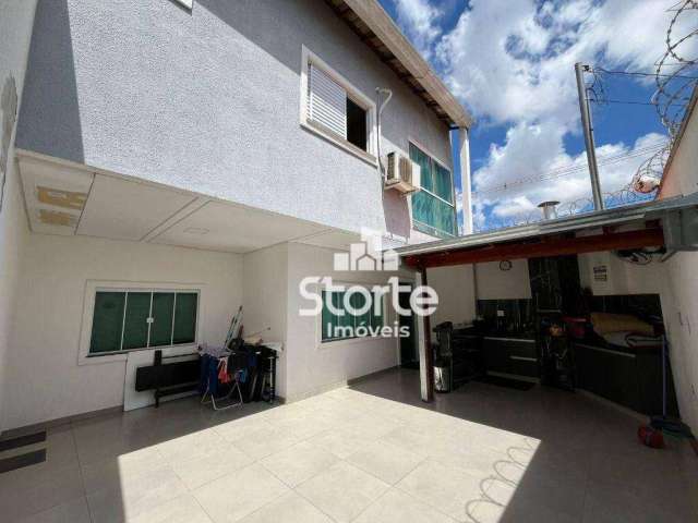 Casa com 2 suítes à venda, 89 m² por R$ 390.000 - Novo Mundo - Uberlândia/MG