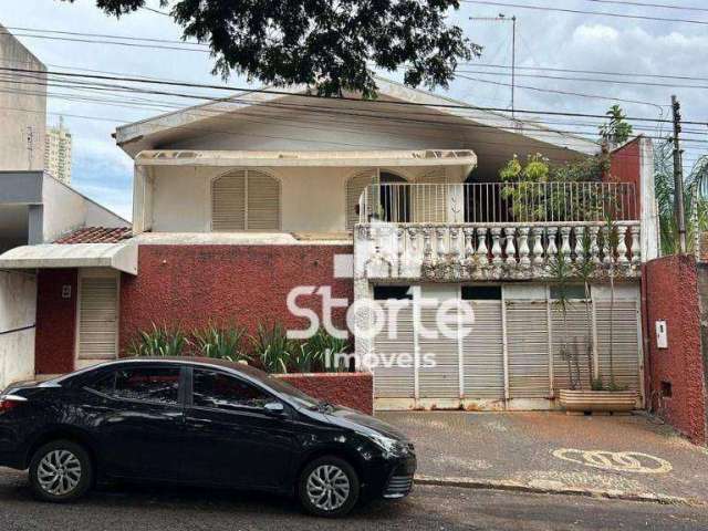 Casa comercial estilo sobrado à venda, 215,60m² por R$ 750.000 - Tabajaras - Uberlândia/MG