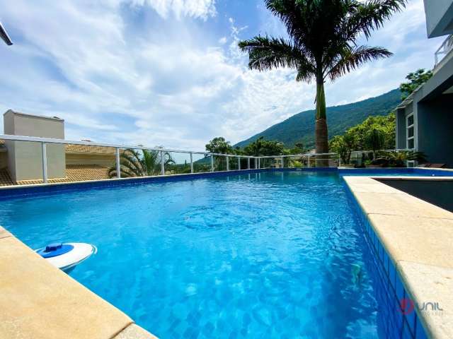 Linda casa em condominio fechado em  Santo Antonio de lisboa