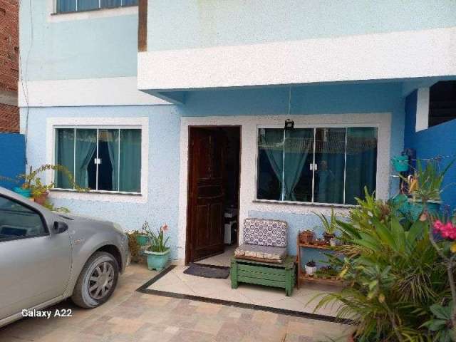 Casa com 2 quartos à venda na Irmã Dulce da Bahia, 479, Village Rio das Ostras, Rio das Ostras, 70 m2 por R$ 280.000