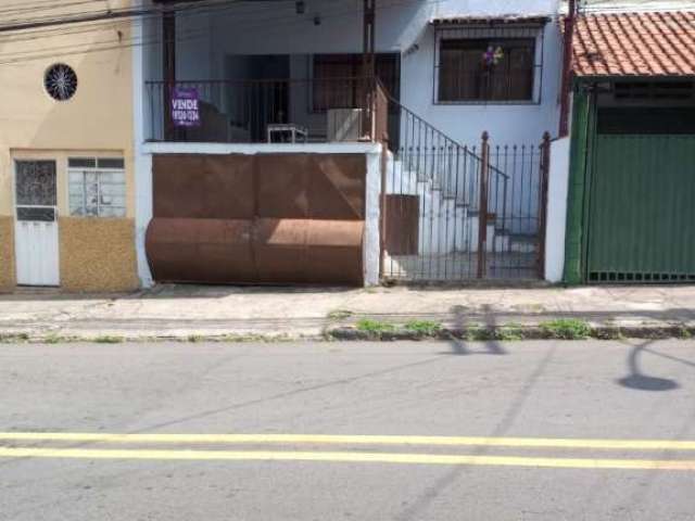 Casa com 3 quartos à venda na Rua Doutor João Pinheiro, Jardim Glória, Juiz de Fora, 228 m2 por R$ 500.000