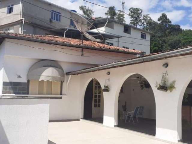 Casa com 5 quartos à venda na Rua Pedro S Macedo, Vila Ozanan, Juiz de Fora por R$ 990.000