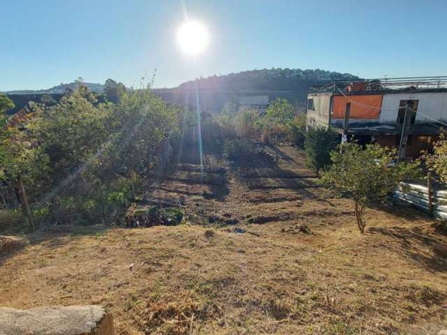 Terreno à venda na Rua Francisco Baptista de Oliveira, Aeroporto, Juiz de Fora por R$ 360.000