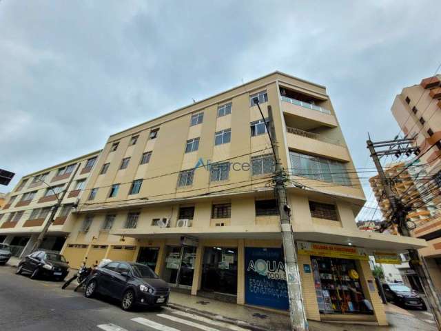 Apartamento com 3 quartos à venda na Rua Barão de Santa Helena, Centro, Juiz de Fora, 110 m2 por R$ 340.000