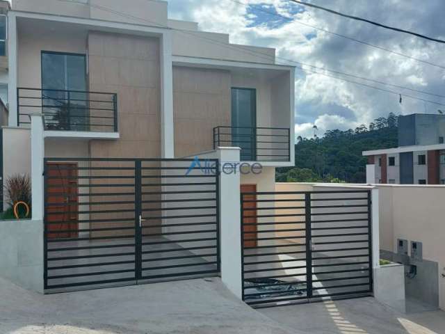 Casa com 2 quartos à venda na Rua Maria Aparecida Baessa Rispoli, São Pedro, Juiz de Fora, 100 m2 por R$ 400.000