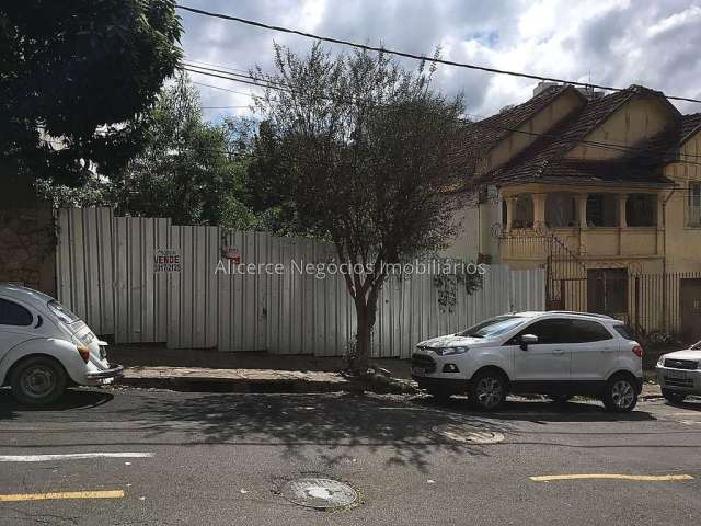 Terreno à venda na Rua Barão de Cataguases, Santa Helena, Juiz de Fora por R$ 1.300.000