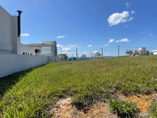 Terreno em condomínio fechado à venda na Rua Cambuí, São Pedro, Juiz de Fora, 486 m2 por R$ 450.000