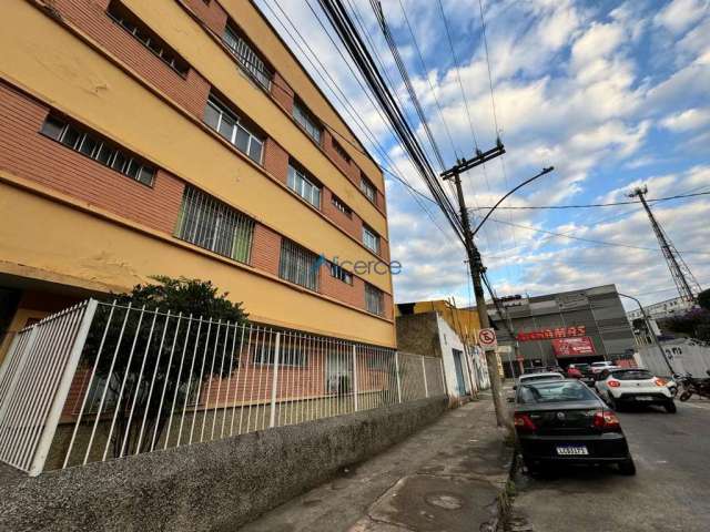 Apartamento com 2 quartos à venda na Avenida Barão do Rio Branco, Passos, Juiz de Fora, 48 m2 por R$ 170.000