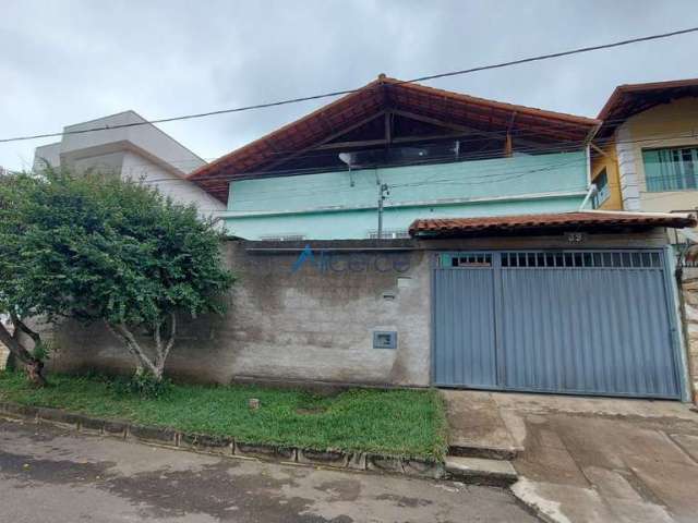 Casa com 3 quartos à venda na Rua José Bello, Aeroporto, Juiz de Fora, 230 m2 por R$ 750.000