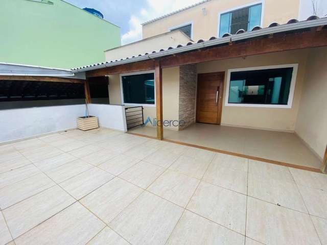 Casa com 3 quartos à venda na Rua Paulo César Otaviano, Bom Jardim, Juiz de Fora, 200 m2 por R$ 549.000