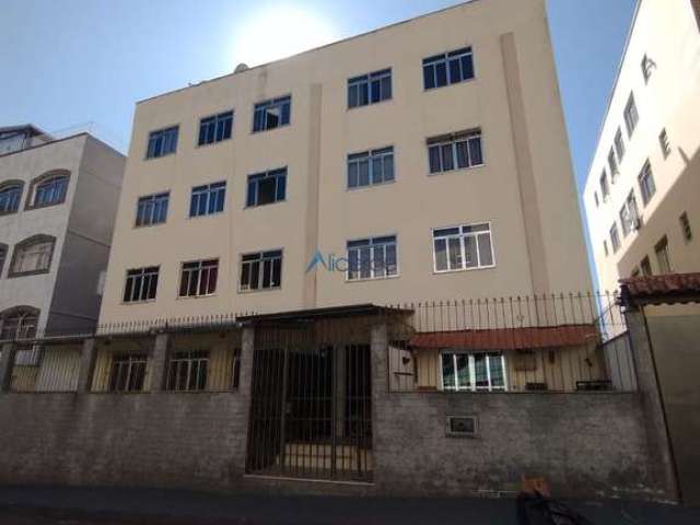 Apartamento com 3 quartos para alugar na Rua Engenheiro Maurício Giron, Paineiras, Juiz de Fora por R$ 1.100