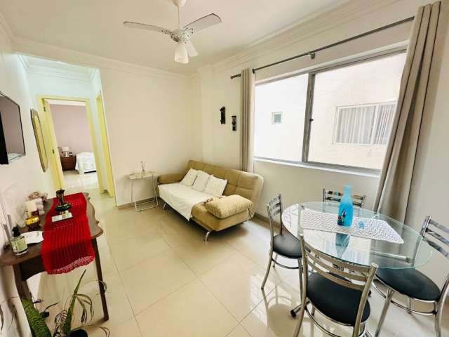 Apartamento na Avenida Brasil ao lado da praia! Sem morador