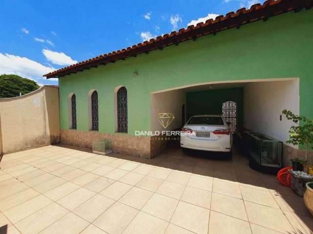 Casa com 3 dormitórios à venda, 250 m² por R$ 930.000,00 - Brasil - Itu/SP