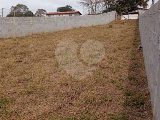 Terreno à venda em Vinhedos - SP