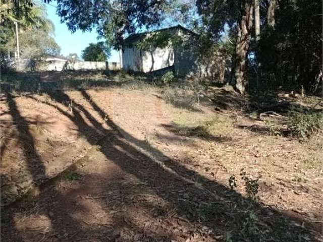 Terreno à venda em Vinhedos - SP