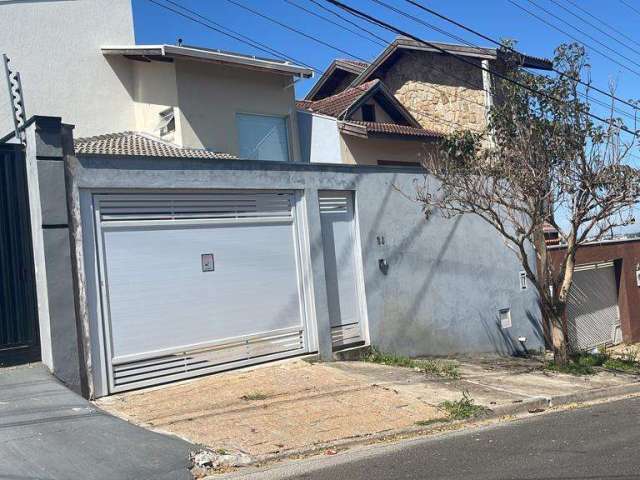 Sobrado para Venda em Valinhos, Loteamento Nova Espírito Santo, 3 dormitórios, 1 suíte, 2 banheiros, 6 vagas