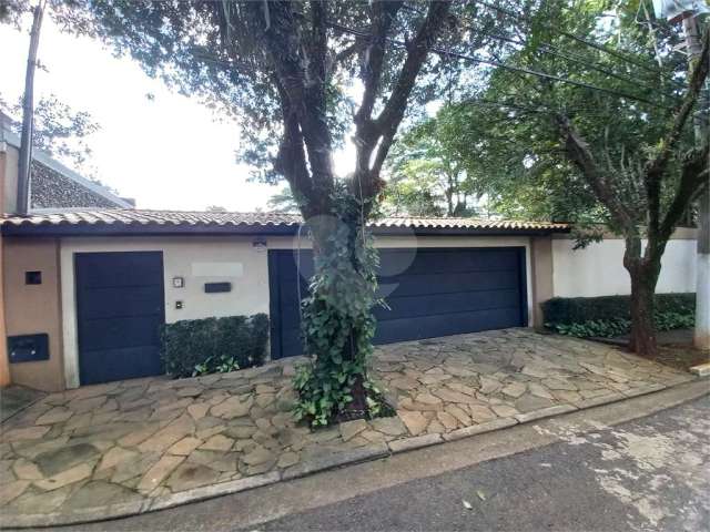 Casa térrea com 3 quartos à venda ou para locação em Campo Belo - SP