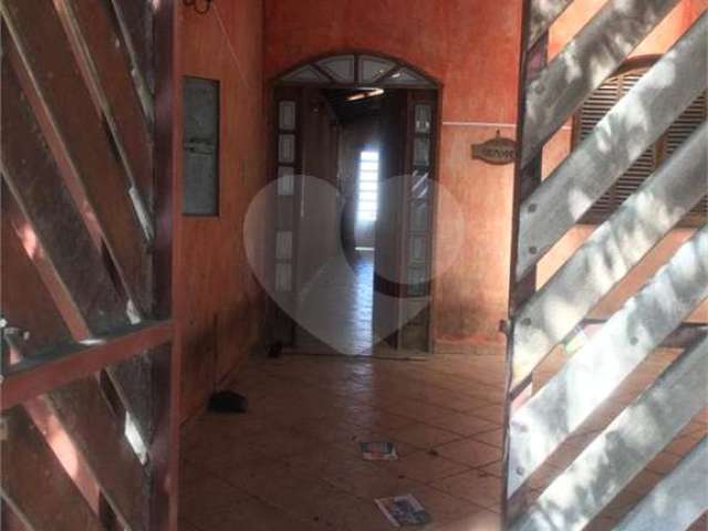 Casa com 3 quartos à venda em Vila Pirajussara - SP