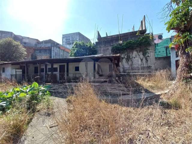 Terreno com 2 quartos à venda em Jardim Monte Kemel - SP