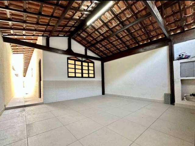 Excelente casa reformada com edícula na Vila Mirim.