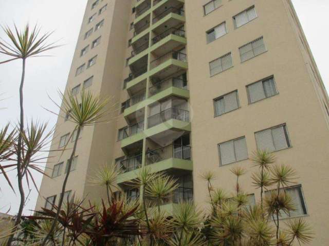 Amplo apartamento de 75m², 3 dormitórios com armários embutidos ,