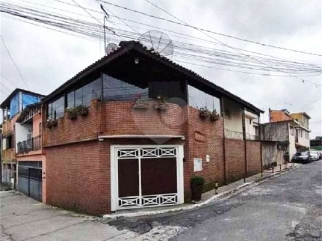 Casa com 210 m², 2 dormitórios no Campo Limpo