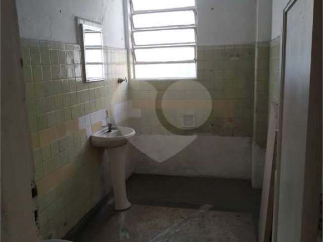 Apartamento para Locação com 01 dormitório na Santa Cecília.