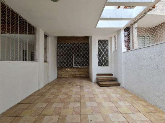 Sobrado à venda na melhor região de perdizes com 112m², 02 dormitórios, 02 banheiros e garagem