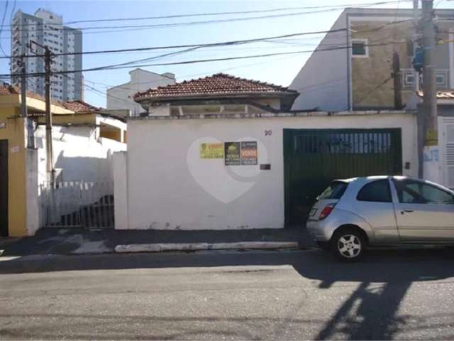 Casa com 3 Quartos e 3 banheiros à Venda, 400 m²- Saúde, São Paulo - SP