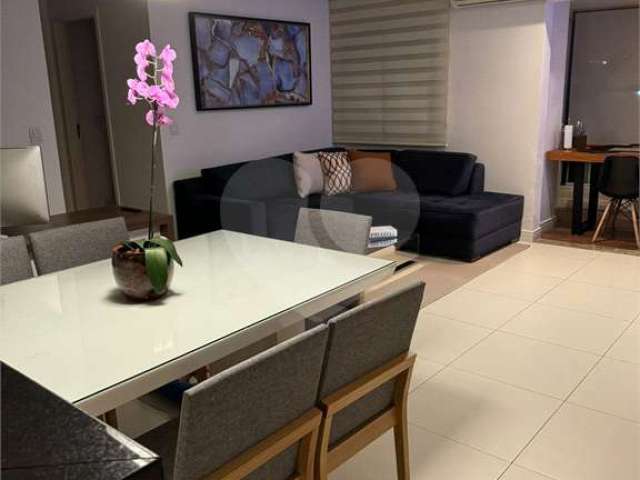 Apartamento Semimobilia com 2 Quartos e 2 banheiros para Alugar, 85 m² - Real Parque, São Paulo - SP