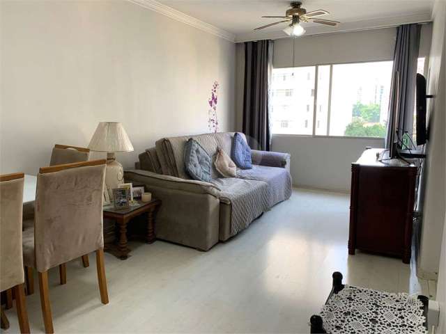 Apartamento à Venda com 3 quartos sendo 1 suite  82,00 m² em Pinheiros - São Paulo SP