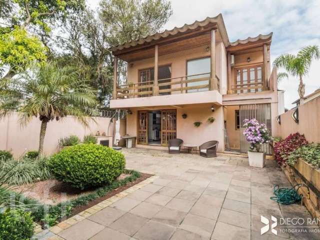 Casa com 6 quartos à venda na Rua Sargento Nicolau Dias de Farias, 429, Tristeza, Porto Alegre, 374 m2 por R$ 1.200.000