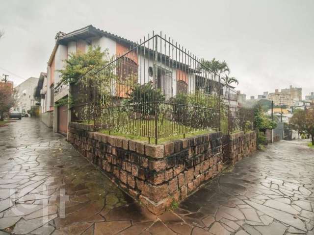 Casa com 3 quartos à venda na Rua Matias José Bins, 787, Chácara das Pedras, Porto Alegre, 369 m2 por R$ 1.000.000