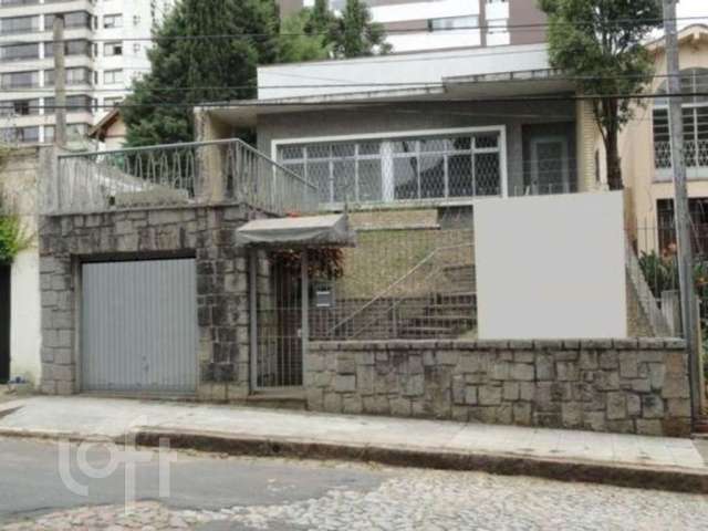 Casa com 3 quartos à venda na Rua Riveira, 260, Petrópolis, Porto Alegre, 181 m2 por R$ 1.800.000