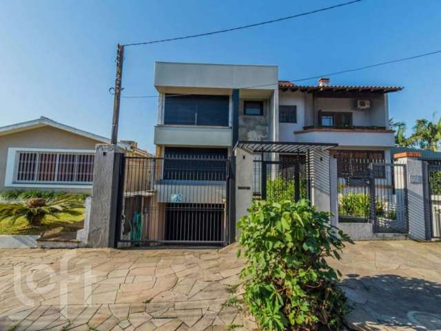 Casa com 3 quartos à venda na Rua Manajó, 192, Vila Assunção, Porto Alegre, 307 m2 por R$ 1.250.000