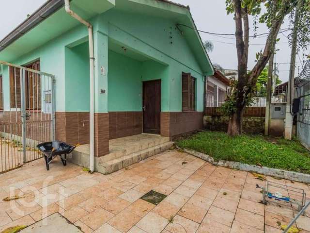 Casa com 4 quartos à venda na Rua Tamandaré, 787, Camaquã, Porto Alegre, 188 m2 por R$ 600.000