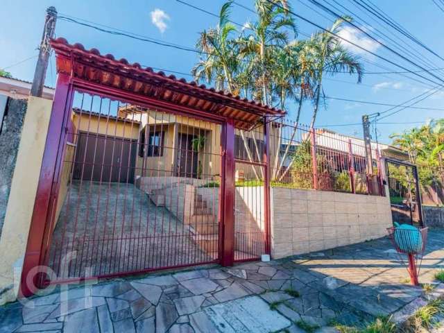 Casa com 4 quartos à venda na Rua Hermes Pereira de Souza, 93, Rubem Berta, Porto Alegre, 111 m2 por R$ 470.000