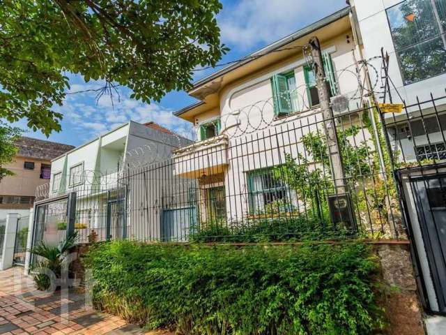 Casa com 4 quartos à venda na Vinte e Quatro de Outubro, 1257, São Geraldo, Porto Alegre, 300 m2 por R$ 1.140.000