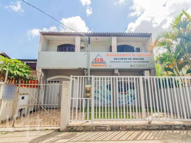 Casa com 5 quartos à venda na Avenida José Gertum, 62, Chácara das Pedras, Porto Alegre, 290 m2 por R$ 850.000