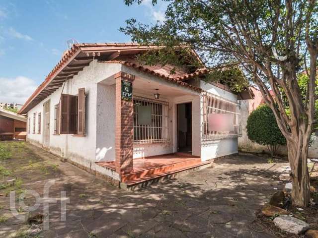 Casa com 4 quartos à venda na Avenida Niterói, 527, Medianeira, Porto Alegre, 190 m2 por R$ 535.000