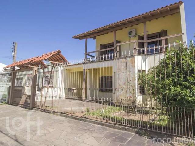 Casa com 6 quartos à venda na Vicente Marsiglia Filho, 75, Passo das Pedras, Porto Alegre, 600 m2 por R$ 520.000